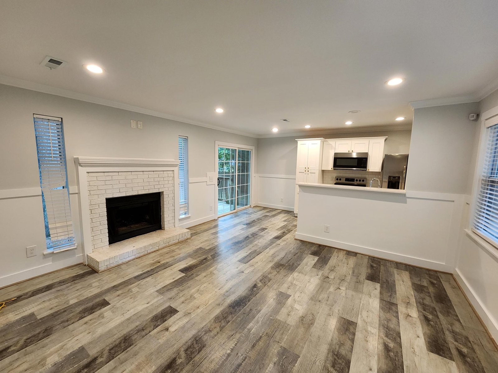 Elite Painting project photo - Residential-12