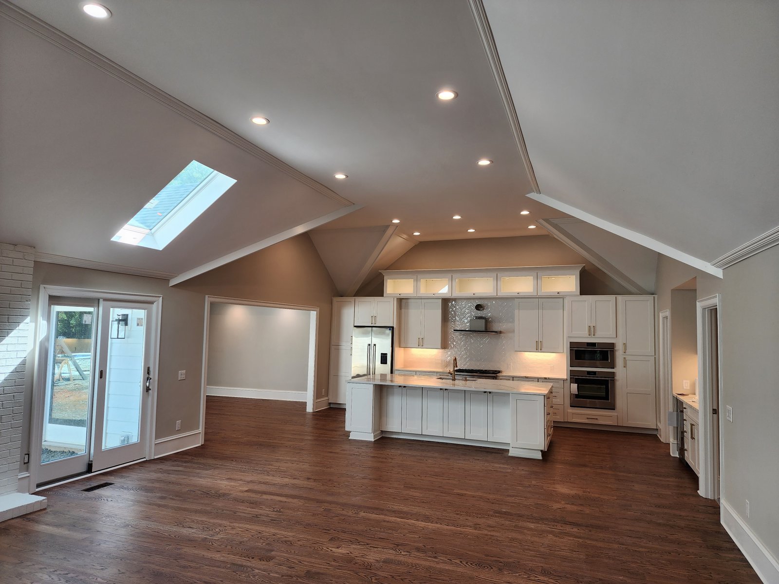 Elite Painting project photo - Residential-19-RET